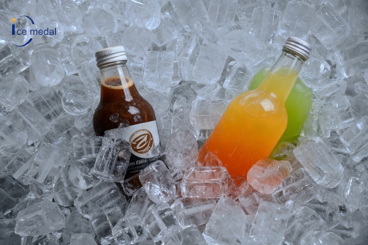 ice for drinks cooling أنبوب ثلج صلب للمشروبات الباردة
