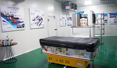 غرفة معرض التخزين البارد