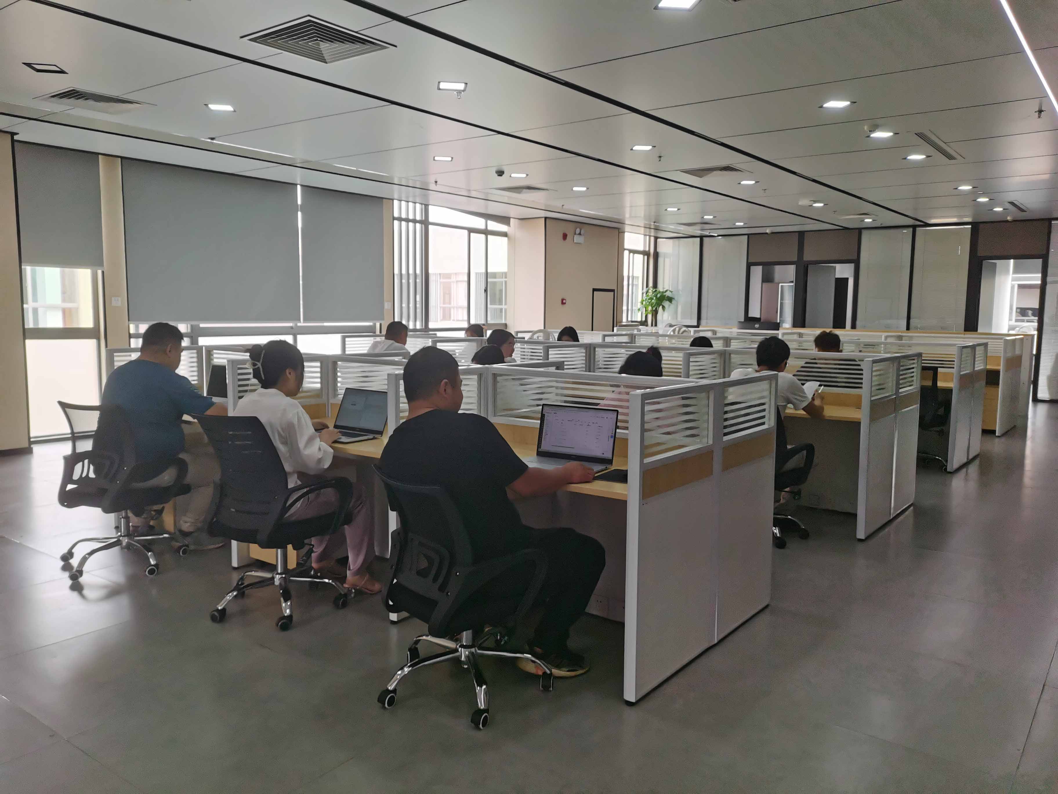 تهنئ بحرارة شركة Hunan Icemedal Refrigeration Equipment ، Ltd. Housewarming